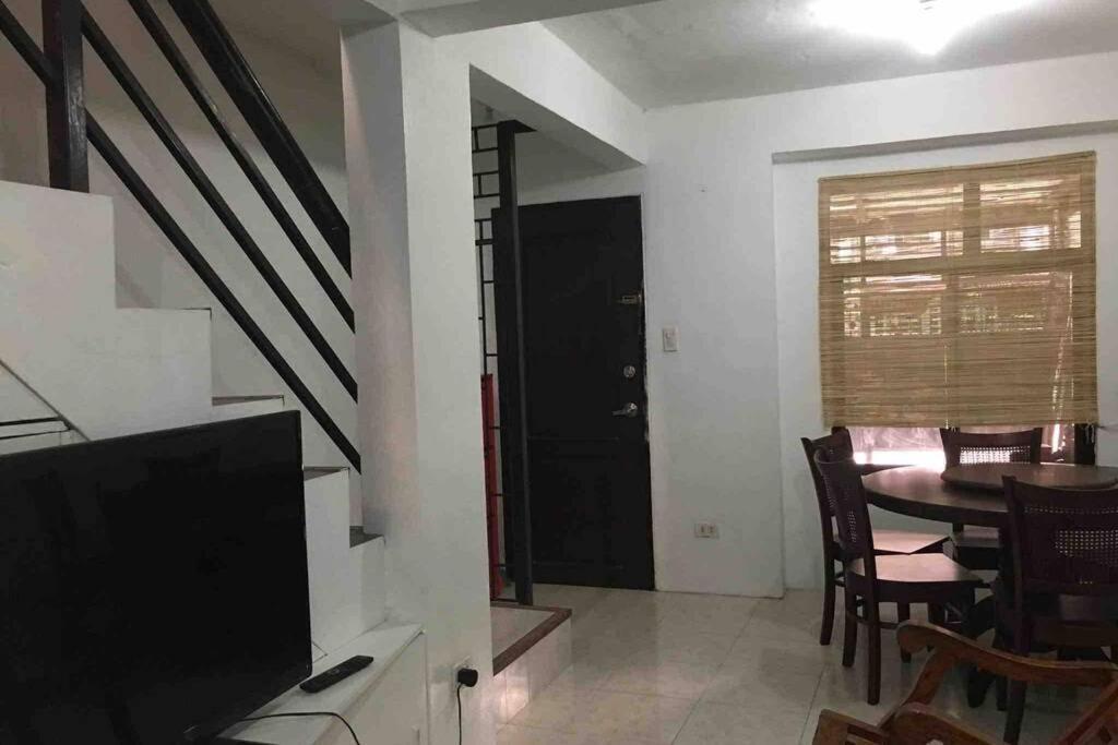 Buder Townhouse Lias Marilao Bulacan Philippines المظهر الخارجي الصورة